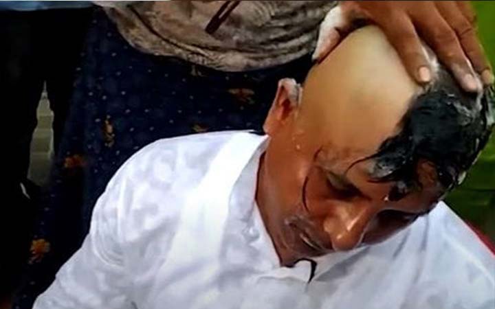 মাথা মুড়িয়ে তৃণমূলে যোগ দিলেন বিজেপি বিধায়ক